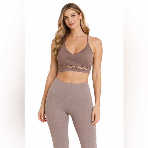 Victoria's Secret Other - Victoria’s Secret VSX Elevate Strappy Sports Bra Caramel Kiss‎ Size S